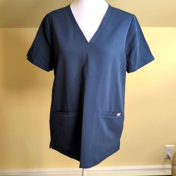 Figs Medium Gray Technical Collection V Neck Women's Scrub Top - Picture 1 of 10